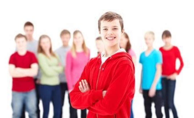 Hablar en público, oratoria jóvenes, junio OTEC, oratoria profesional, debates, improvisación, lenguaje no verbal, Escuela OTEC